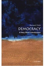 DEMOCRACY A VERY SHORT INTRODUCTION PB