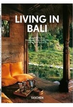 LIVING IN BALI HB