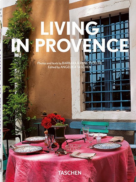 LIVING IN PROVENCE HB