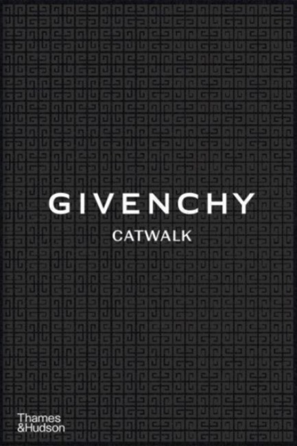 GIVENCHY  CATWALK